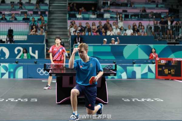 战席位的巴 战席位的巴